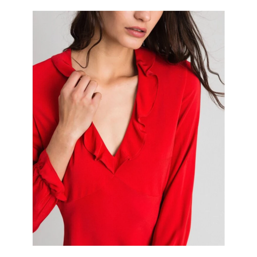 Twinset Luchtige V-hals jurk met gerimpelde mouwen Red Dames