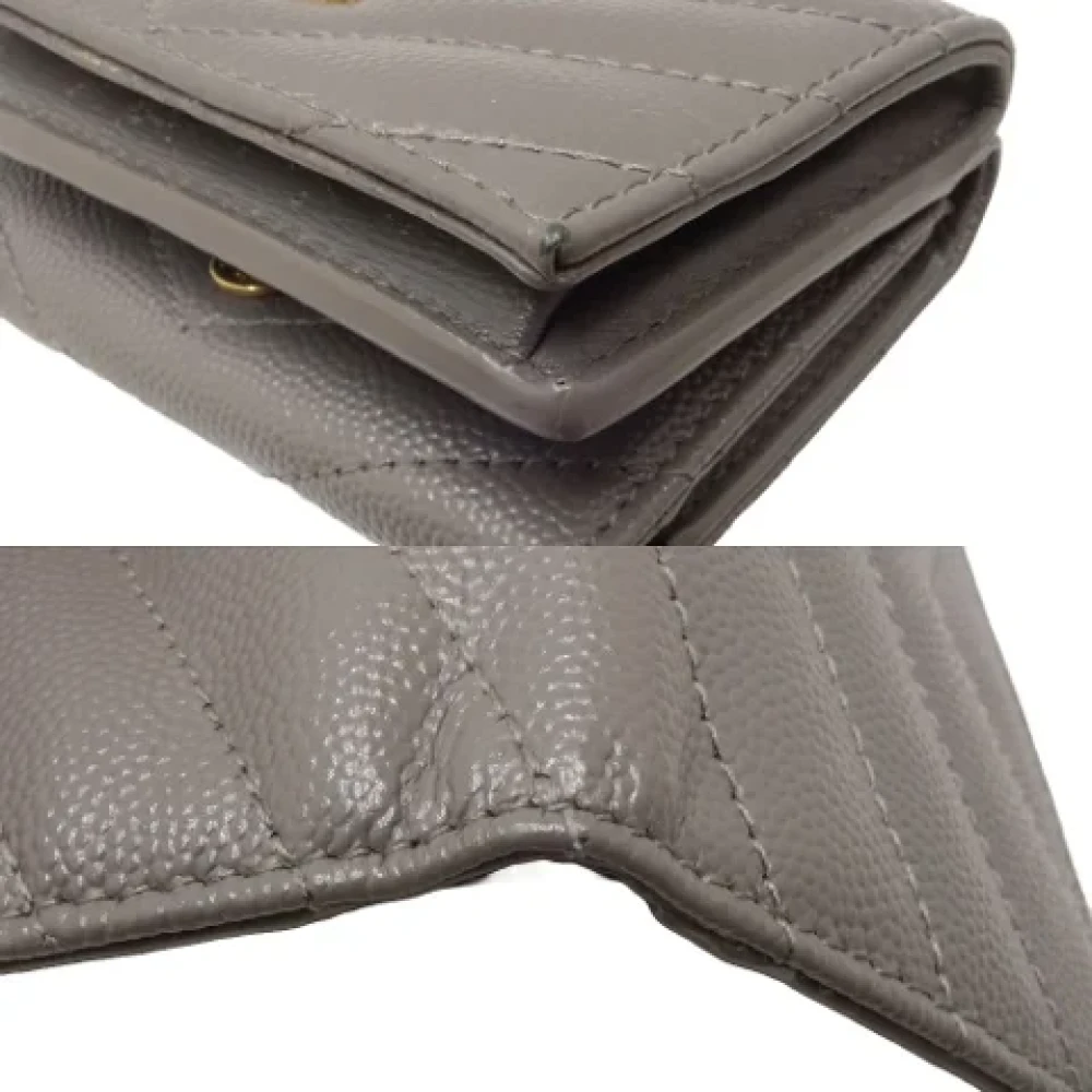 Yves Saint Laurent Vintage Pre-owned Leather wallets Gray Dames