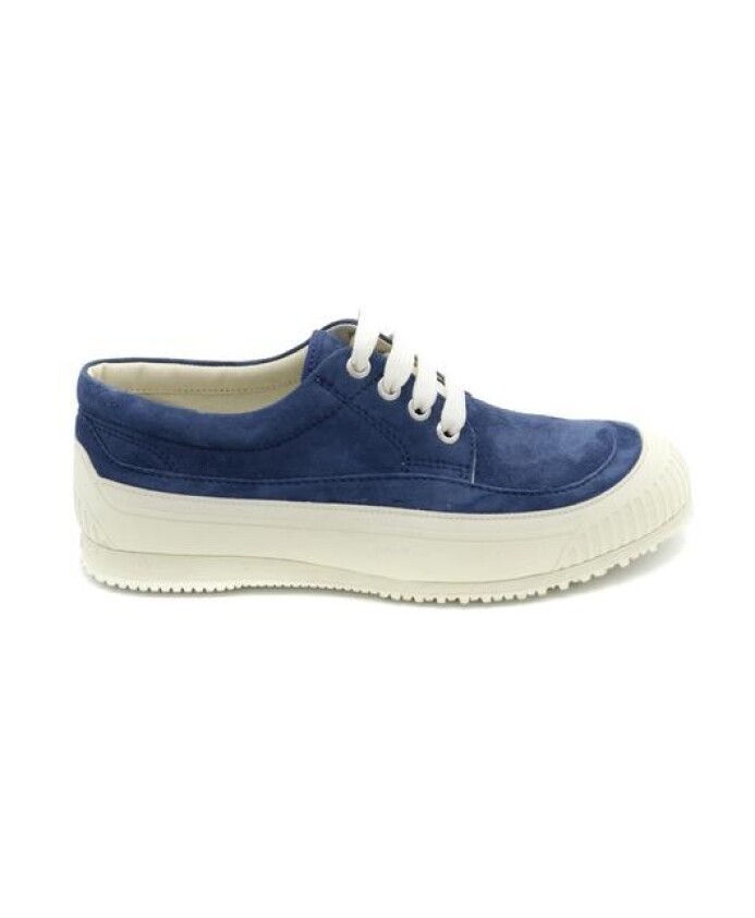 sneakers-en-daim-bleu-marine