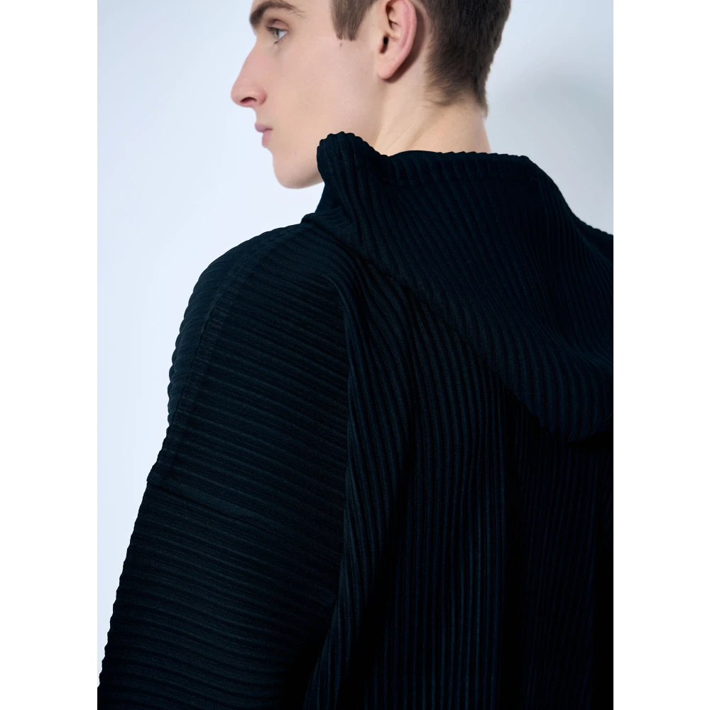 Issey Miyake Geplooide capuchontrui Black Heren