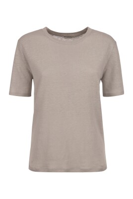 grey-linen-t-shirt-and-polo