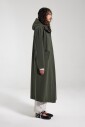 impermeable-mat-avec-devant-en-v