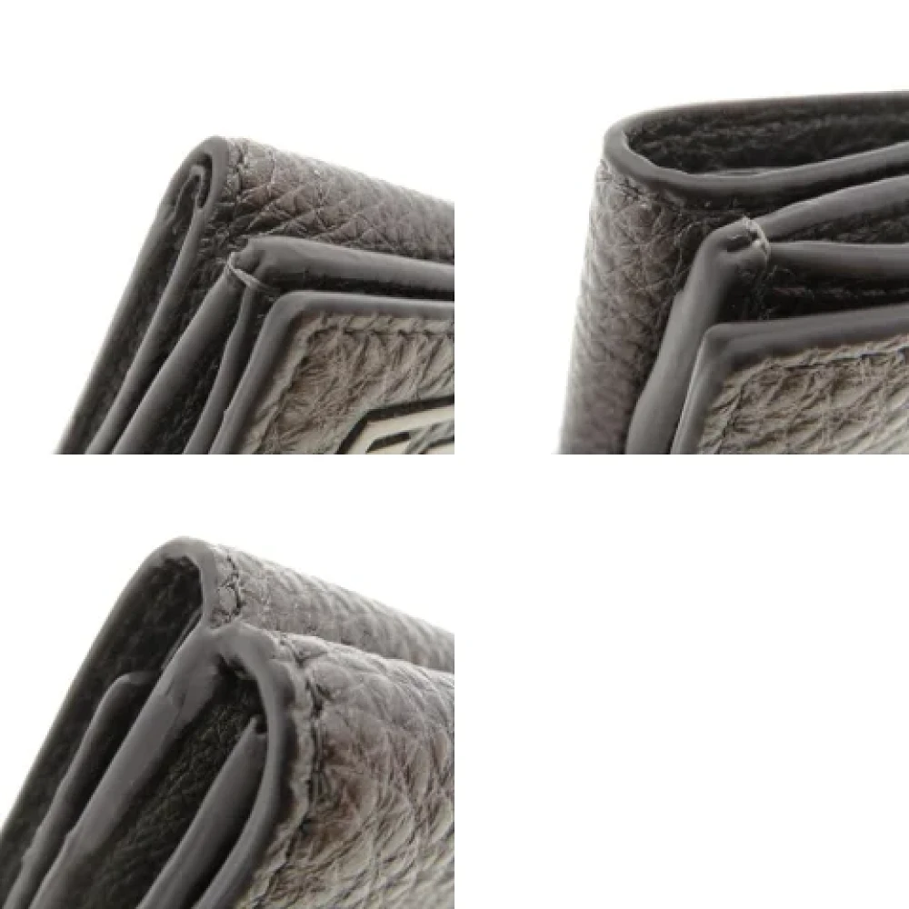Fendi Vintage Pre-owned Leather wallets Gray Heren