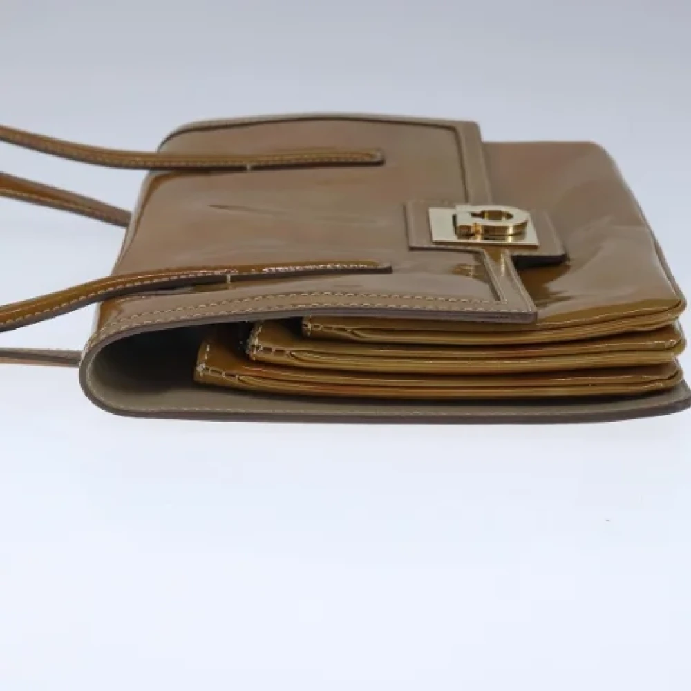 Salvatore Ferragamo Pre-owned Leather shoulder-bags Brown Heren