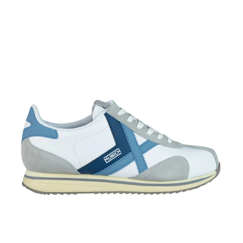 Shoes > Sneakers - - Munich - Modalova