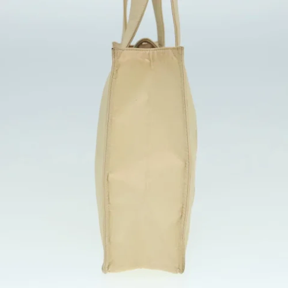 Chanel Vintage Pre-owned Canvas chanel-bags Beige Dames