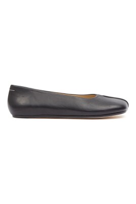 black-leather-flat-shoes