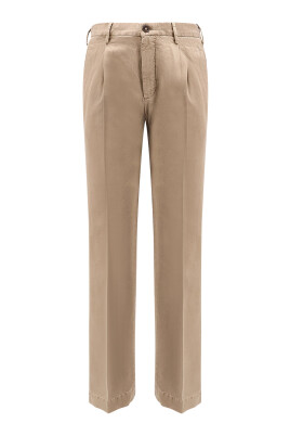 beige-trousers-with-zipper-and-button