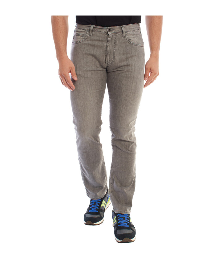 classic-straight-leg-denim-pants
