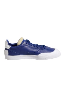baskets-en-cuir-bleu-blanc-semelle-en-caoutchouc