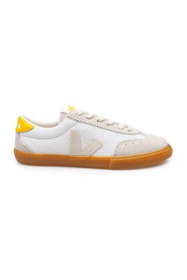 sneakers-en-cuir-blanc-et-jaune