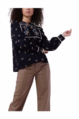 schwarze-bluse-damenmode