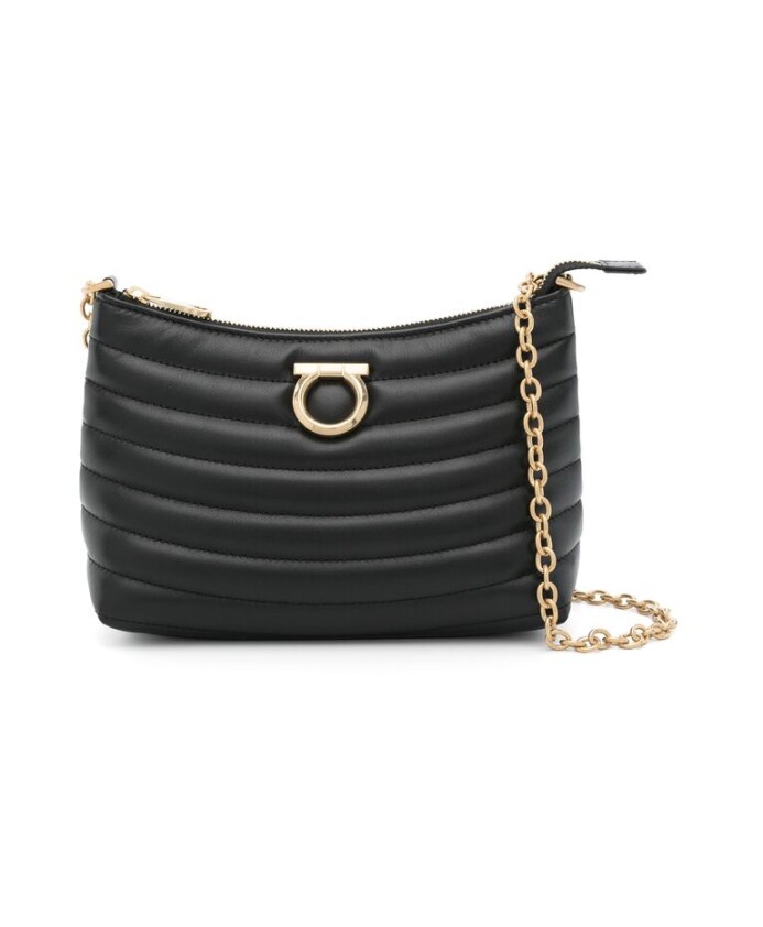 black-leather-chain-link-shoulder-bag