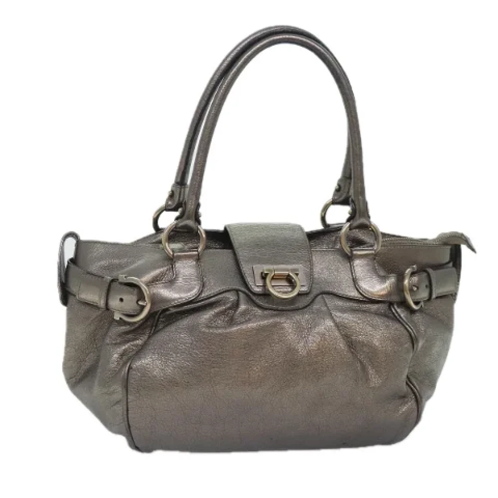 Salvatore Ferragamo Pre-owned Leather handbags Gray Dames