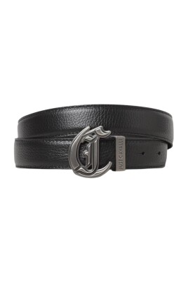 black-leather-belt-with-metal-buckle