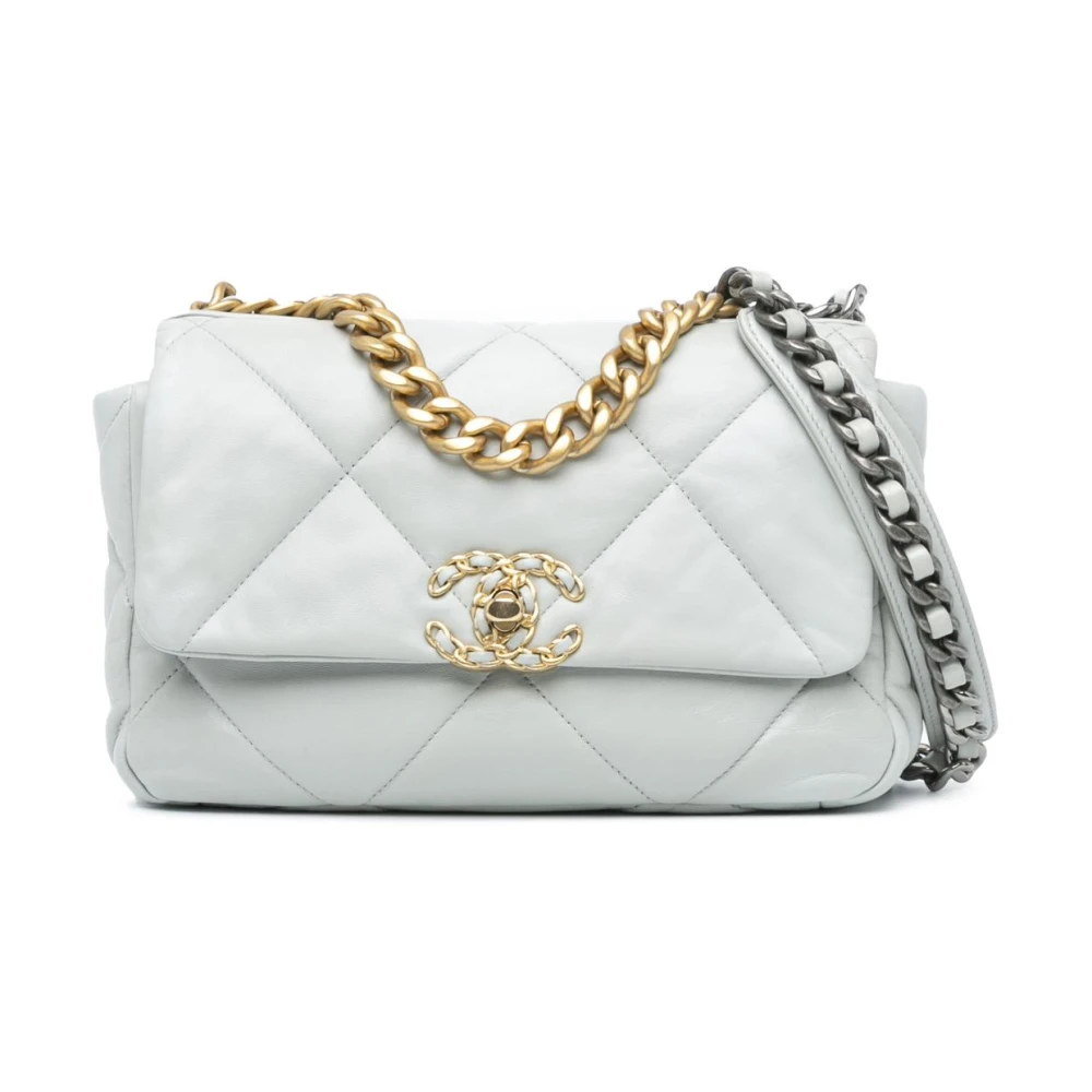 Chanel Vintage Women's Gray Pre-Owned Leather Shoulder Bag With Chain Detail And Quilted Design