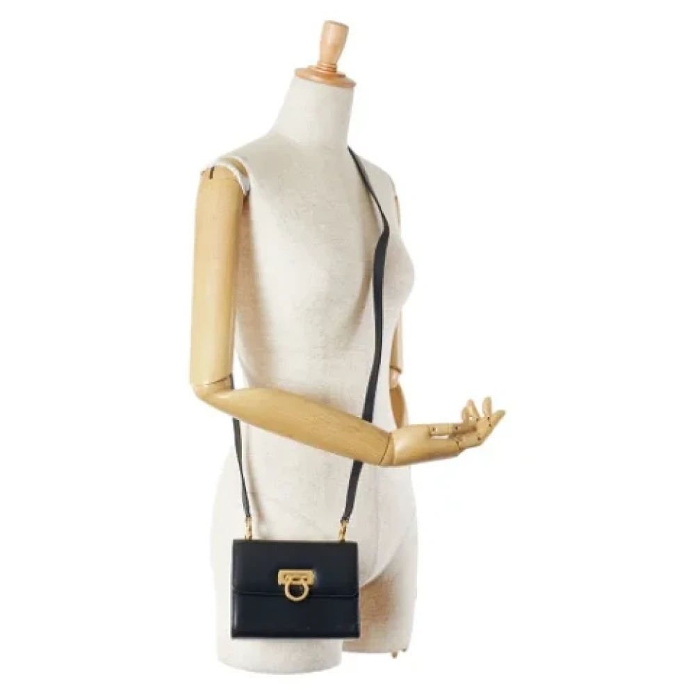 Salvatore Ferragamo Pre-owned Leather shoulder-bags Blue Dames