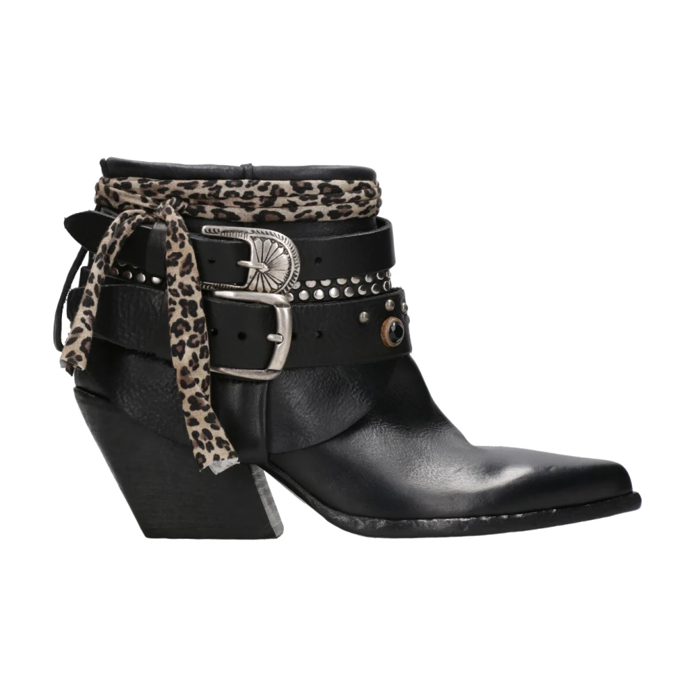 Shoes > Boots > Cowboy Boots - - Elena Iachi - Modalova