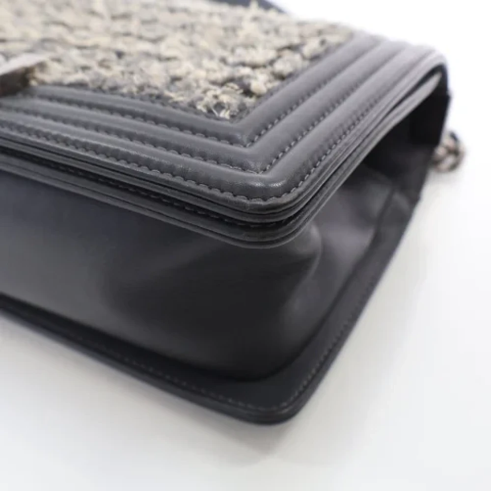 Chanel Vintage Pre-owned Leather handbags Gray Dames