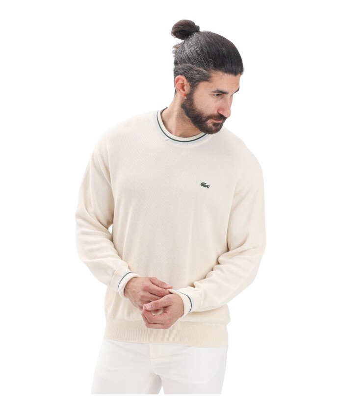 beige-crewneck-sweater-retro-style