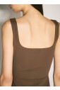 mini-robe-a-encolure-carree
