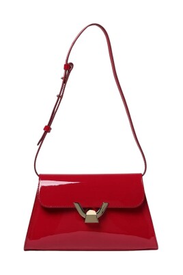 patent-leather-clutch-in-wine-color