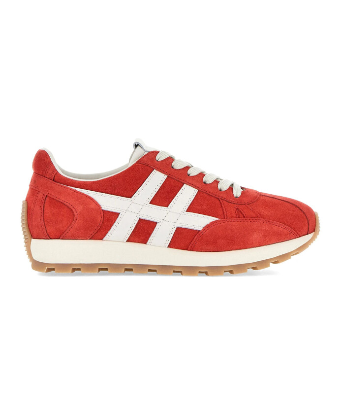 baskets-en-daim-rouge-avec-detail-h
