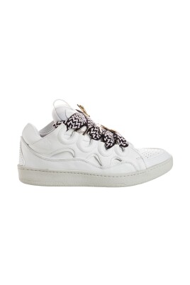 future-curb-sneakers-xxl-design