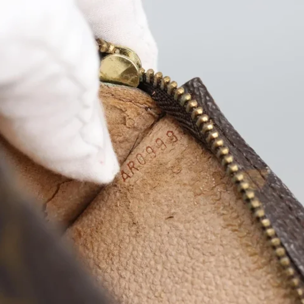 Louis Vuitton Vintage Pre-owned Canvas pouches Brown Dames