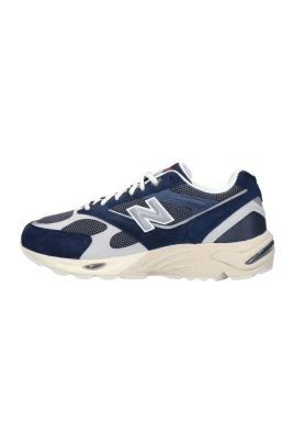 880R Sneaker
