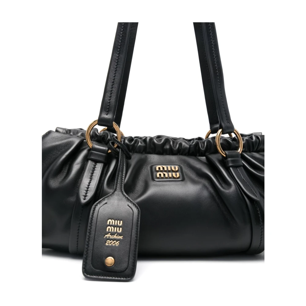 Miu Zwarte leren handtas met metalen logo Black Dames