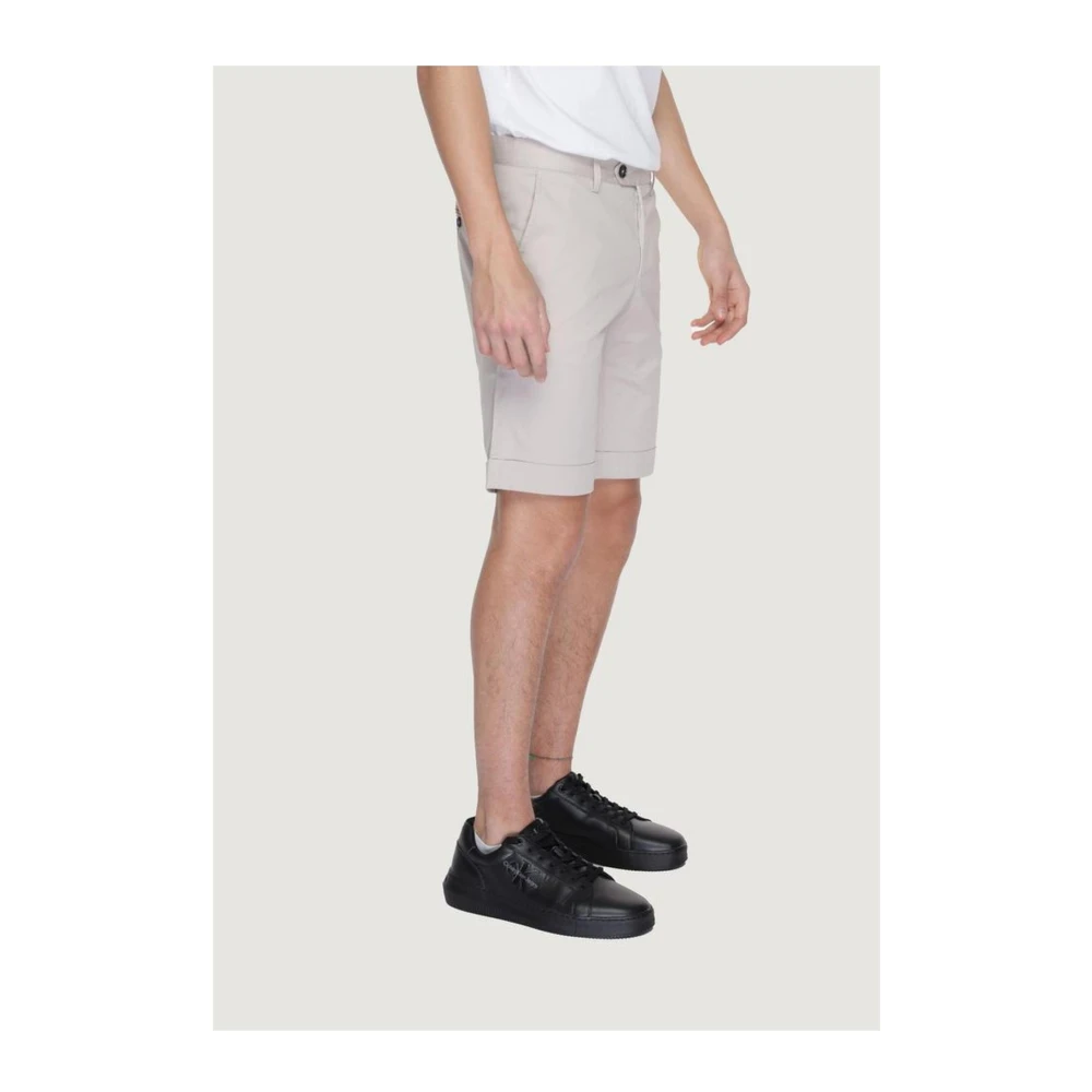 Alviero Martini 1a Classe Katoenen Bermuda Shorts Lente Zomer Collectie Beige Heren