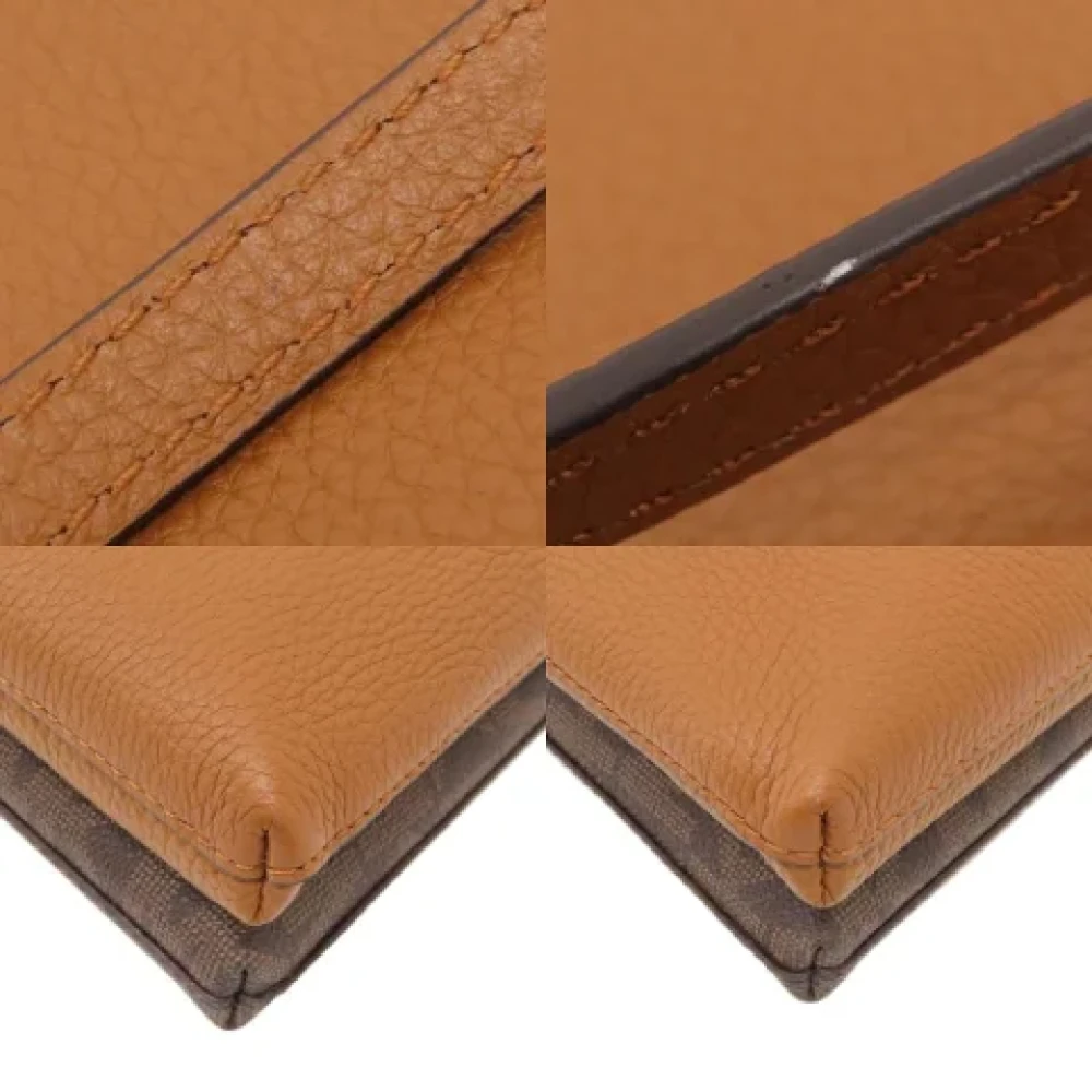 Michael Kors Pre-owned Plastic shoulder-bags Brown Dames