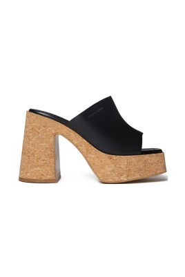 heeled-mules