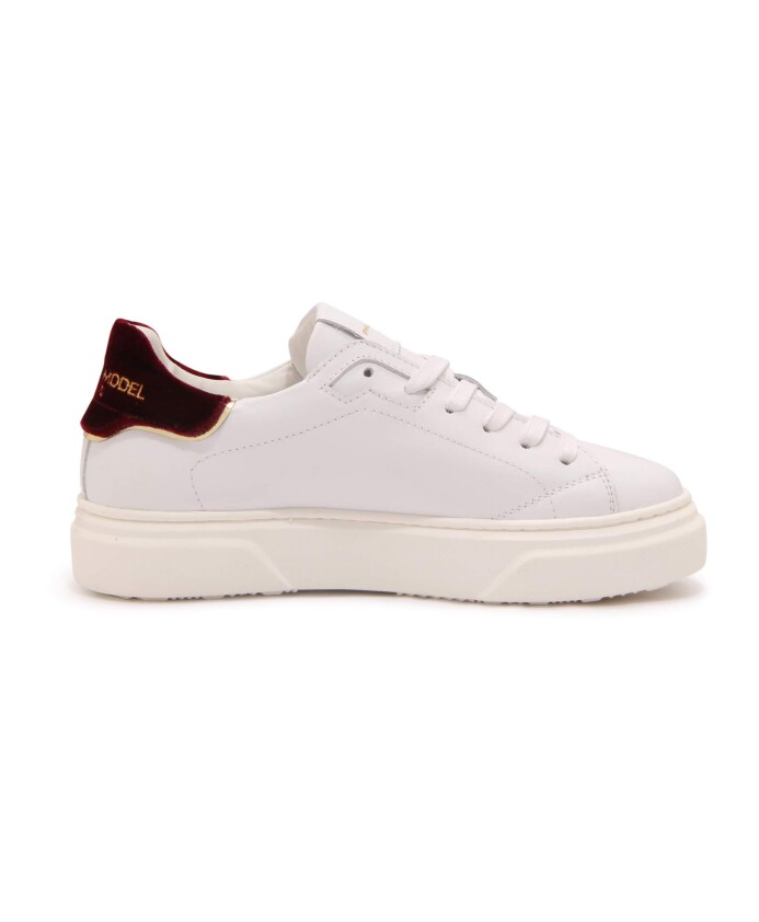 chaussures-bordeaux-en-velours