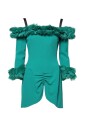 mini-robe-verte-a-volants-et-epaules-denudees