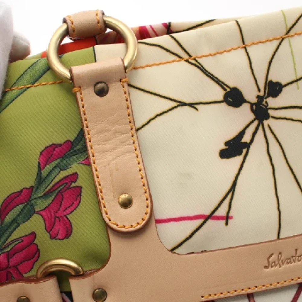 Salvatore Ferragamo Pre-owned Nylon handbags Multicolor Dames
