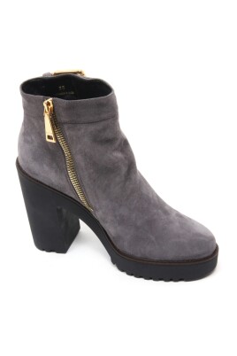 botte-en-cuir-italien-de-couleur-goudron