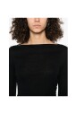 haut-noir-a-encolure-bateau-et-poignets-evases