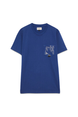 short-sleeve-t-shirts-and-polos