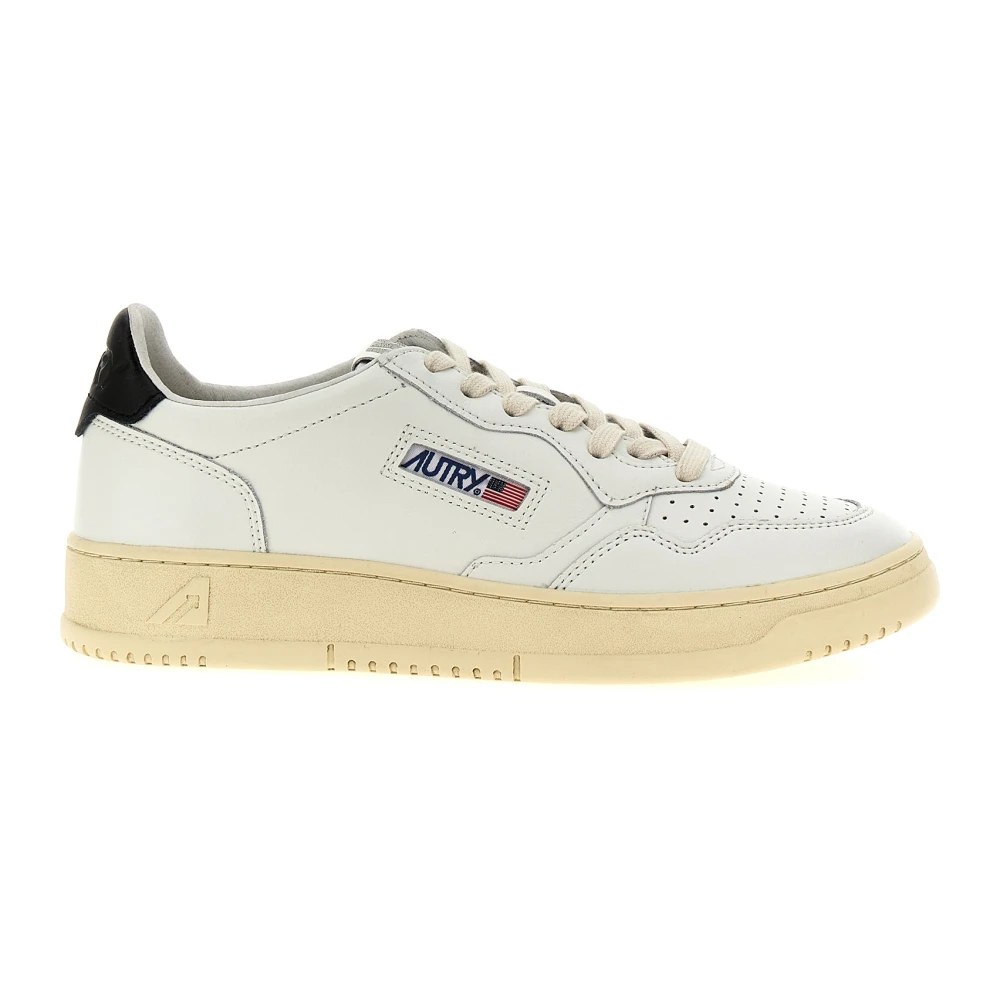Autry Men's White Medalist Low Trainers - Sneakers - 6 Uk - Shoes