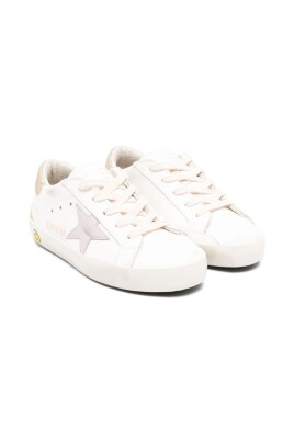 sneakers-blanches-pour-filles