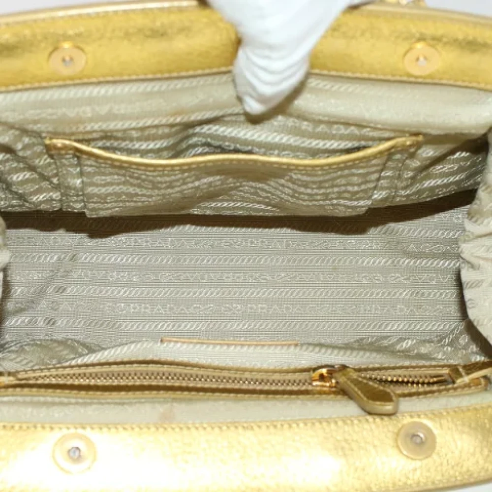 Prada Vintage Pre-owned Leather prada-bags Beige Dames