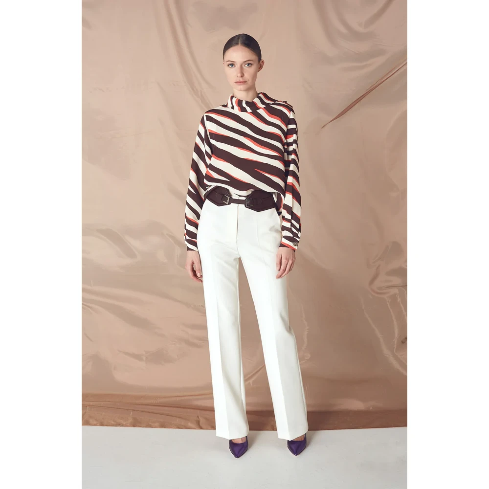 Nenette Roomkleurige Viscose Flare Broek Beige Dames