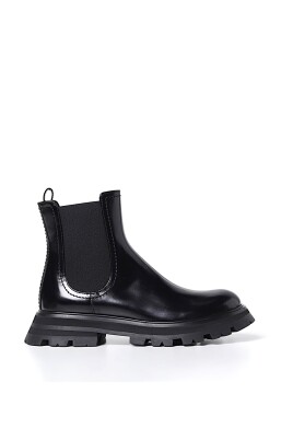 black-leather-ankle-boots
