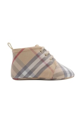 sneakers-elegantes-pour-hommes-et-femmes
