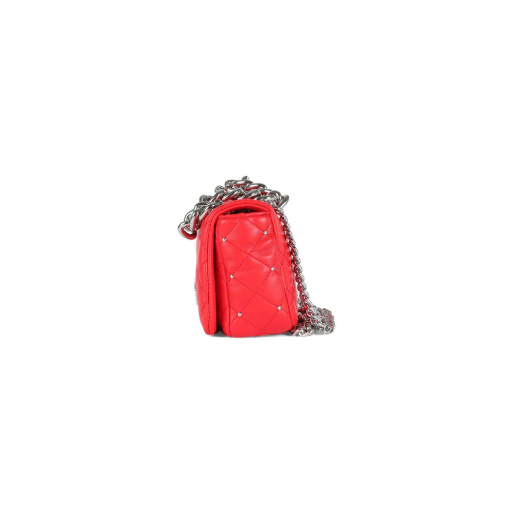 Versace Jeans Couture Kleine gewatteerde schoudertas met mini studs Red Dames