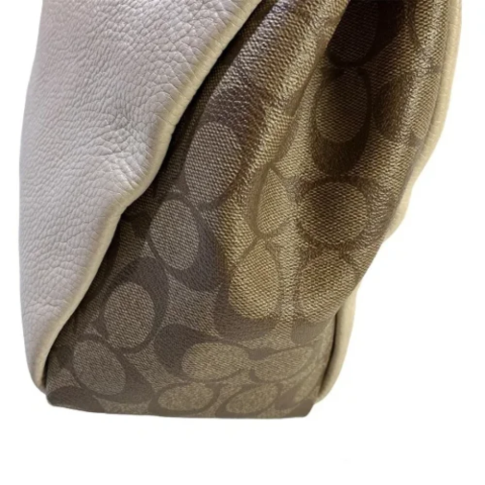 Coach Pre-owned Fabric shoulder-bags Beige Dames