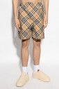 shorts-met-ruitpatroon