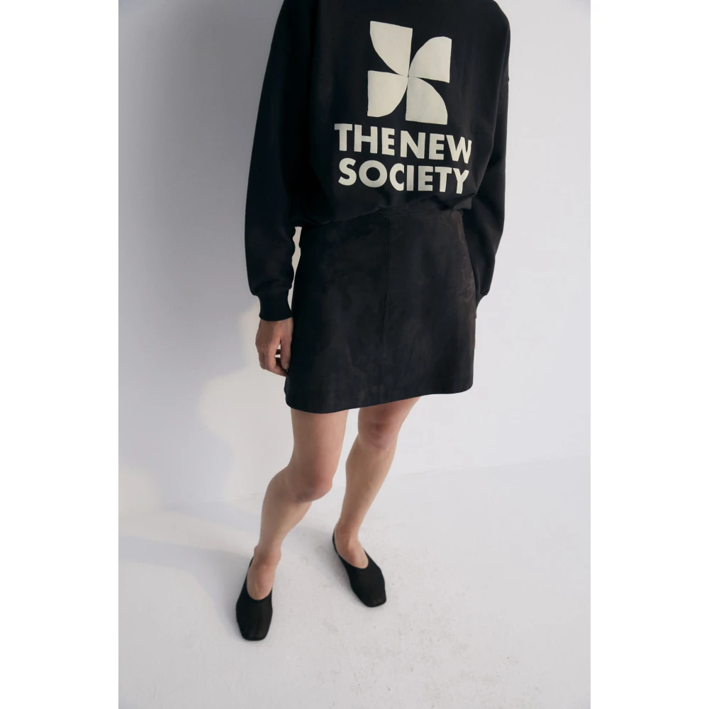 The New Society Mykonos Woman Sweatshirt Caviar Black Dames